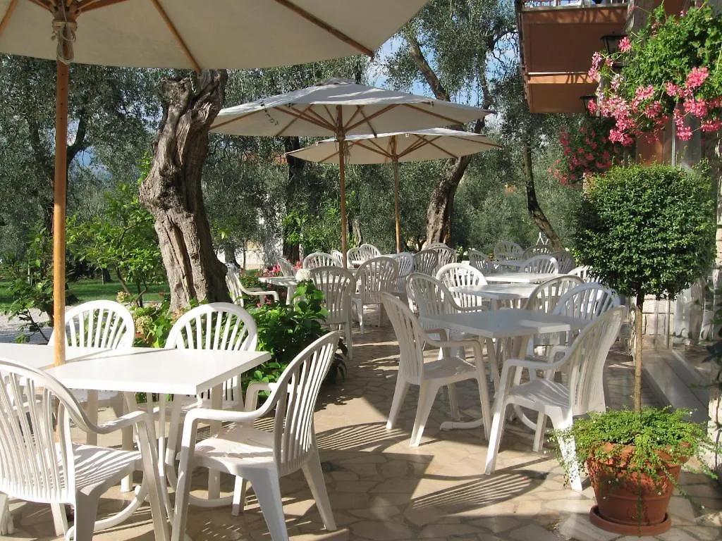 Hotel Zanetti Torri Del Benaco