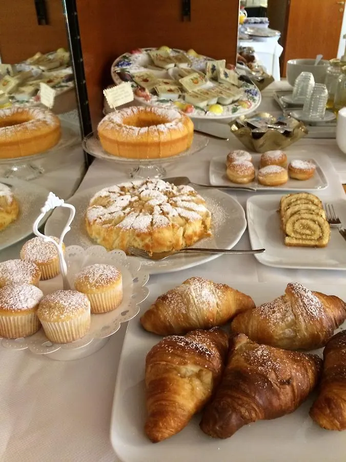 Hotel Zanetti Torri Del Benaco Italy
