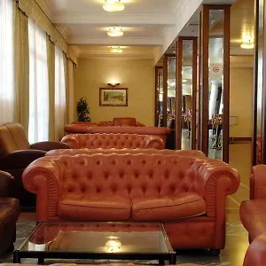 https://le-conchiglie-riccione.emilia-romagnahotels.net