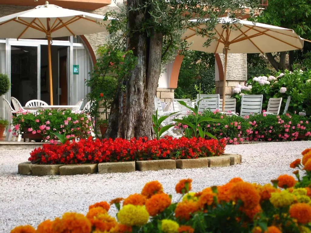 Hotel Zanetti Torri Del Benaco